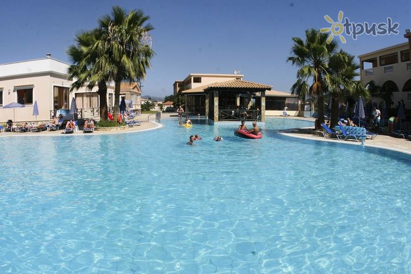 hotel zante village